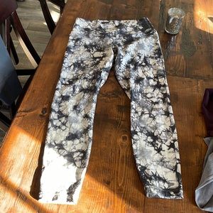 Lululemon Luxtreme diamond dyed Leggings